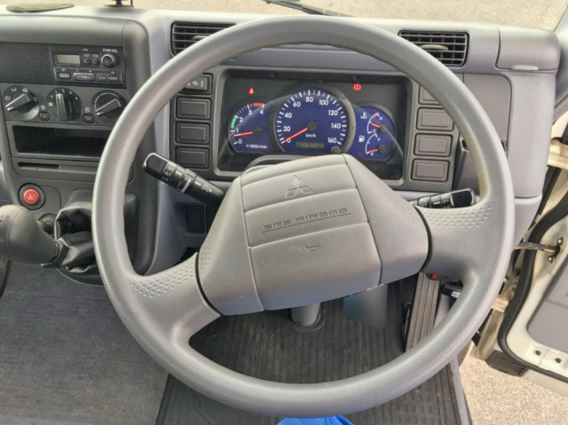 三菱ふそうキャンタークレーン4段小型（2t・3t）[写真26]