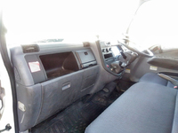 三菱ふそうキャンター平ボディ小型（2t・3t）[写真32]