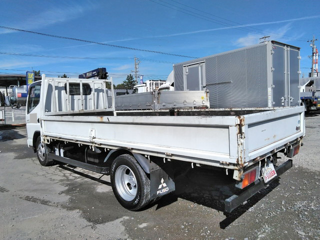 三菱ふそうキャンター平ボディ小型（2t・3t）[写真04]