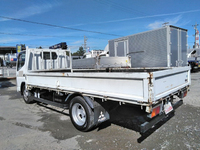 三菱ふそうキャンター平ボディ小型（2t・3t）[写真04]