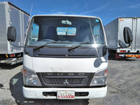 三菱ふそうキャンター平ボディ小型（2t・3t）[写真09]