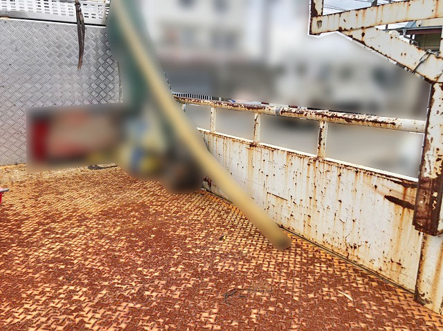 いすゞエルフ平ボディ小型（2t・3t）[写真12]