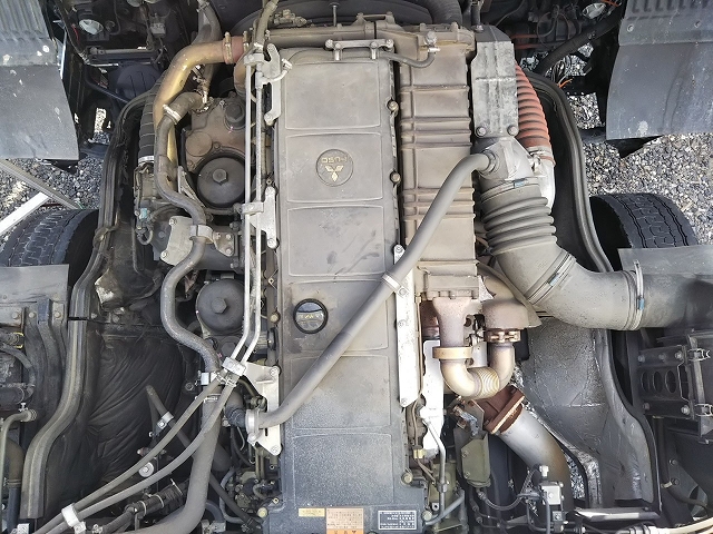 三菱ふそうスーパーグレートアルミブロック大型（10t）[写真20]