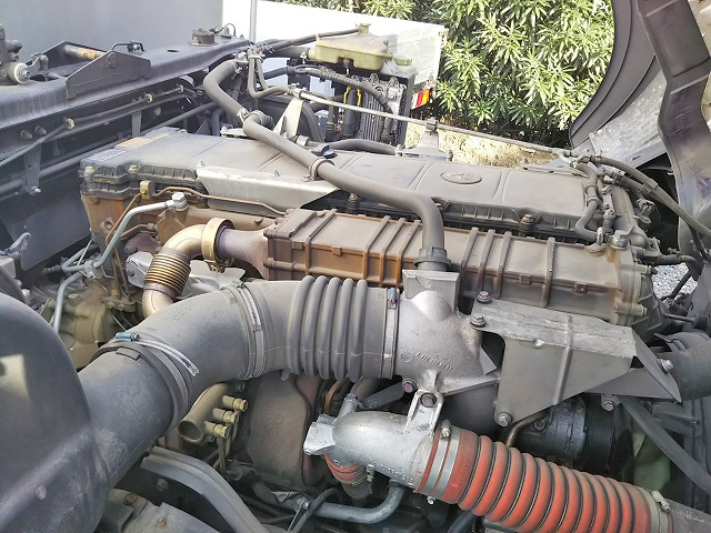 三菱ふそうスーパーグレートアルミブロック大型（10t）[写真22]