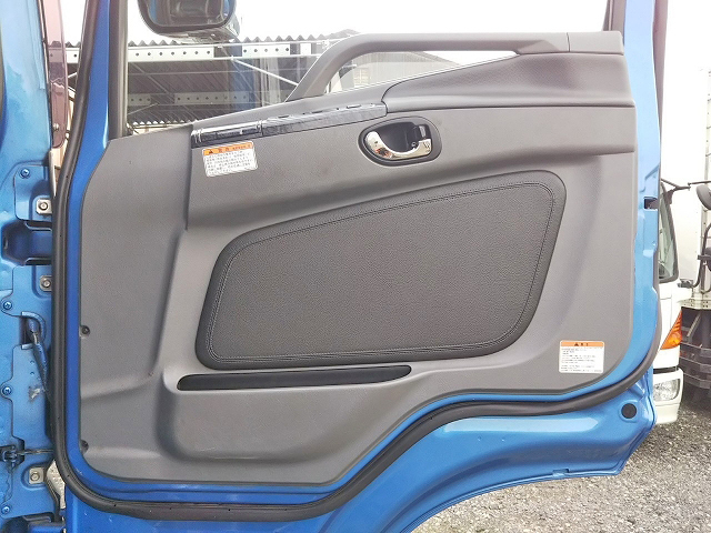 三菱ふそうスーパーグレートアルミブロック大型（10t）[写真25]