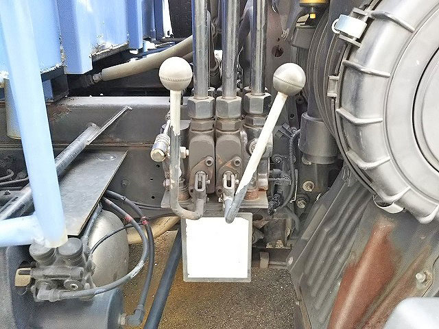 日野レンジャー深ダンプ（土砂禁ダンプ）中型（4t）[写真18]