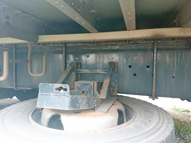 いすゞギガアルミウイング大型（10t）[写真16]