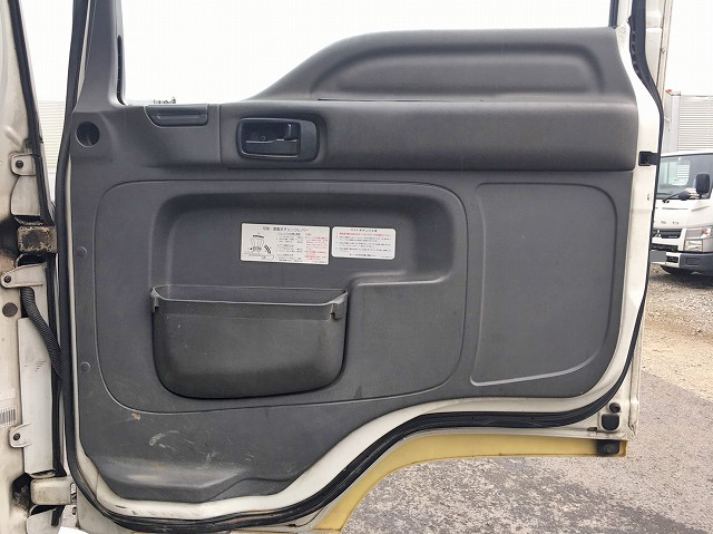 いすゞフォワードクレーン4段中型（4t）[写真28]