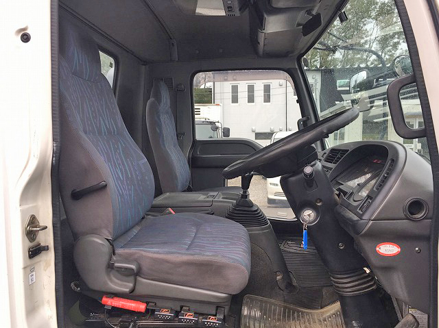 いすゞフォワードクレーン4段中型（4t）[写真29]