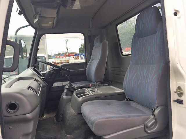 いすゞフォワードクレーン4段中型（4t）[写真31]