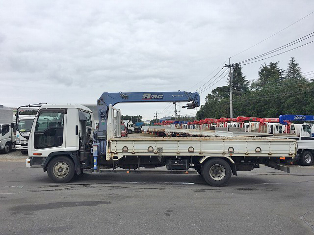 いすゞフォワードクレーン4段中型（4t）[写真05]