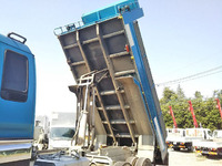 いすゞギガダンプ大型（10t）[写真14]