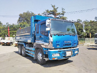 いすゞギガダンプ大型（10t）[写真03]
