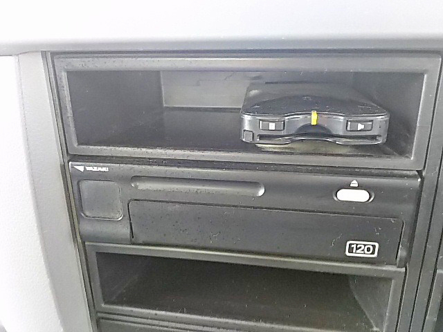 三菱ふそうファイターダンプ中型（4t）[写真32]