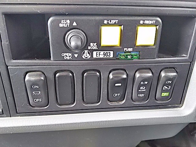 三菱ふそうファイターダンプ中型（4t）[写真34]