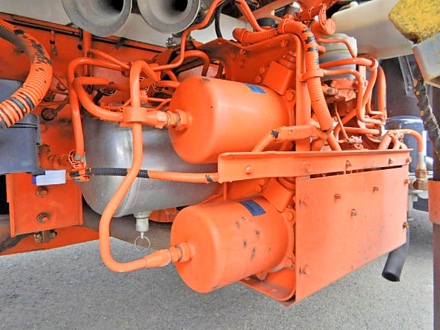 いすゞフォワード冷凍車（冷蔵車）中型（4t）[写真16]