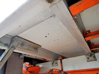 いすゞフォワード冷凍車（冷蔵車）中型（4t）[写真17]