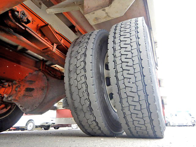 いすゞフォワード冷凍車（冷蔵車）中型（4t）[写真22]