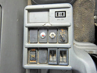 いすゞフォワード冷凍車（冷蔵車）中型（4t）[写真28]