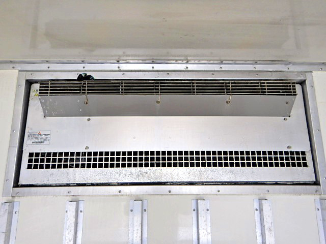 いすゞフォワード冷凍車（冷蔵車）中型（4t）[写真05]