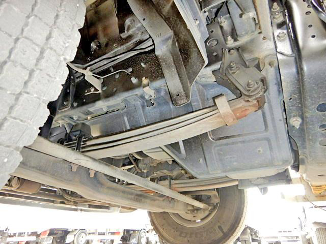 日野レンジャー幌ウイング中型（4t）[写真24]