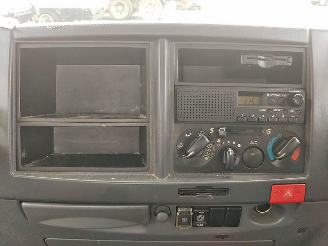 いすゞエルフ平ボディ小型（2t・3t）[写真38]