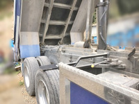 いすゞギガダンプ大型（10t）[写真14]