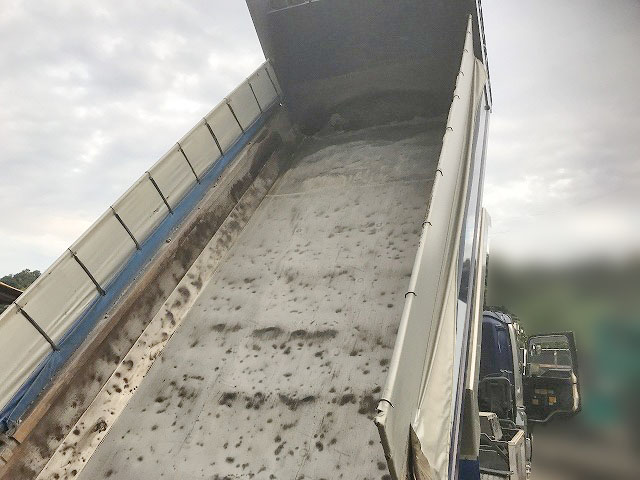 いすゞギガダンプ大型（10t）[写真05]