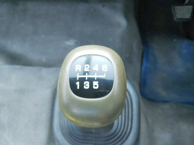 三菱ふそうファイターセルフクレーン4段中型（4t）[写真27]