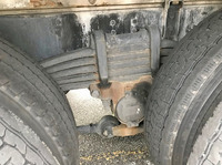 いすゞギガタンク車（タンクローリー）大型（10t）[写真11]