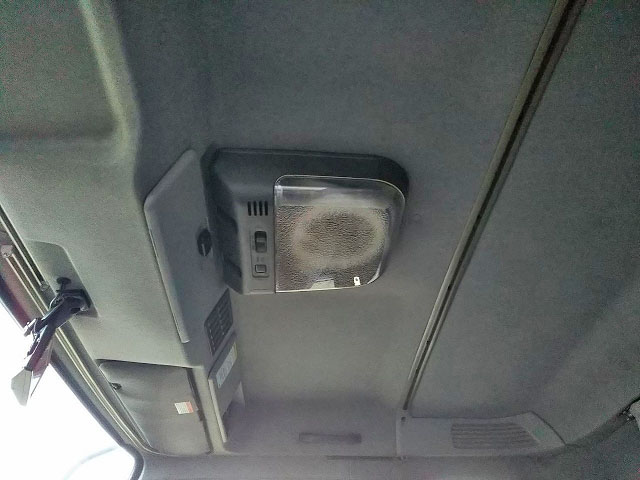 いすゞギガアルミウイング大型（10t）[写真28]