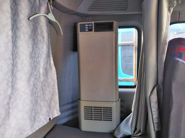 いすゞギガアルミウイング大型（10t）[写真30]