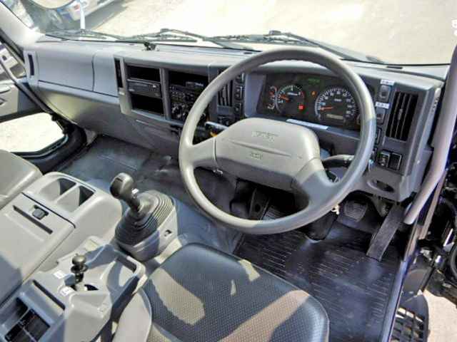 いすゞフォワードダンプ増トン（6t・8t）[写真18]