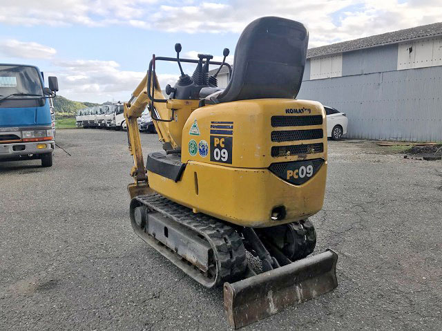 コマツミニユンボ（ミニバックホー）[写真04]