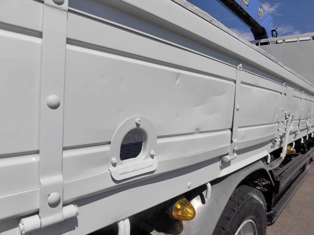 三菱ふそうファイタークレーン5段増トン（6t・8t）[写真15]