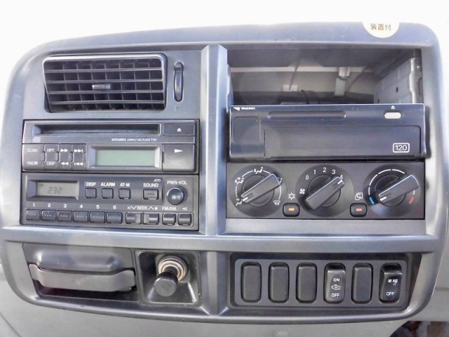 三菱ふそうファイタークレーン5段増トン（6t・8t）[写真29]