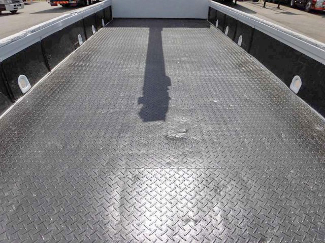 三菱ふそうファイタークレーン5段増トン（6t・8t）[写真06]