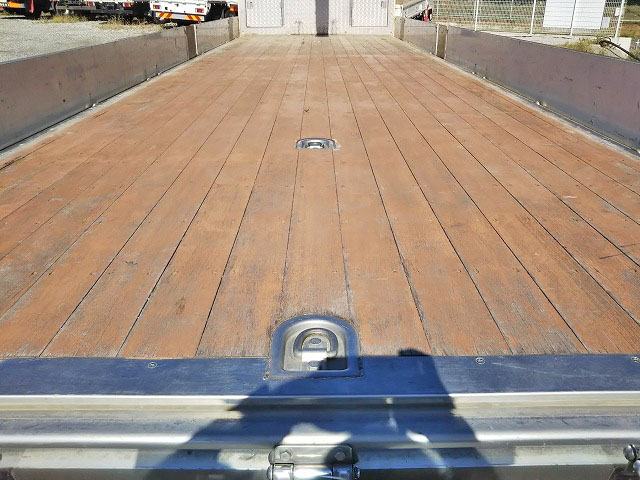 UDトラックスクオンクレーン5段大型（10t）[写真11]