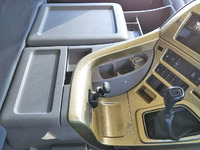 UDトラックスクオンクレーン5段大型（10t）[写真35]