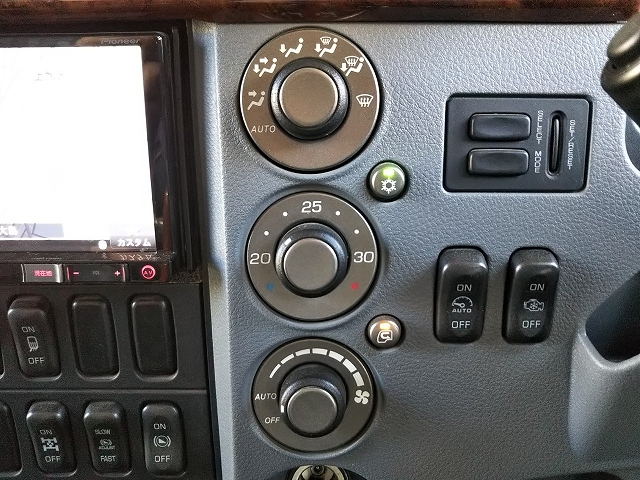 三菱ふそうファイタークレーン4段増トン（6t・8t）[写真35]