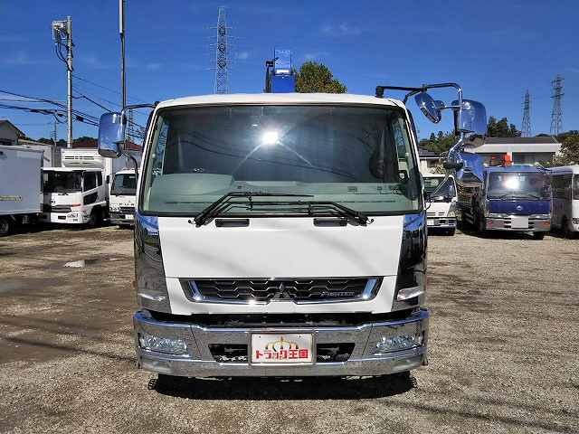 三菱ふそうファイタークレーン4段増トン（6t・8t）[写真06]