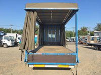 いすゞエルフカーテン車小型（2t・3t）[写真10]