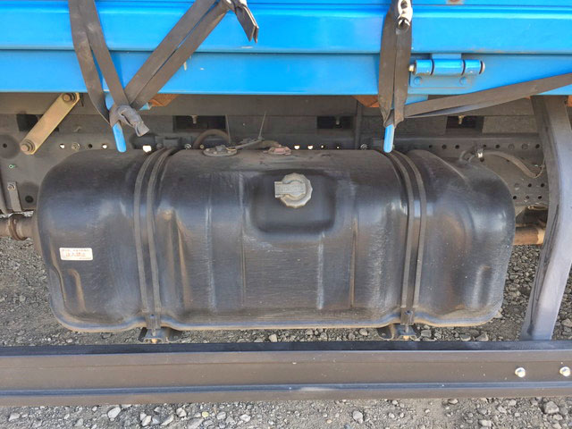 いすゞエルフカーテン車小型（2t・3t）[写真18]