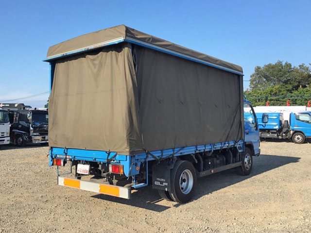 いすゞエルフカーテン車小型（2t・3t）[写真02]