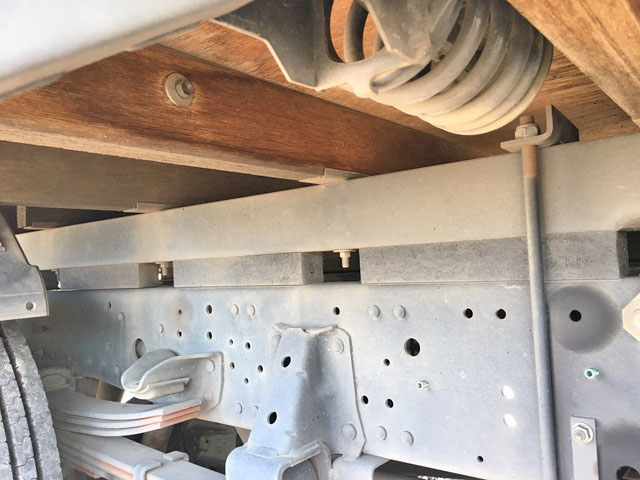 いすゞエルフカーテン車小型（2t・3t）[写真20]