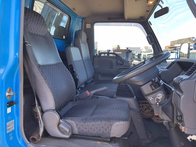 いすゞエルフカーテン車小型（2t・3t）[写真29]