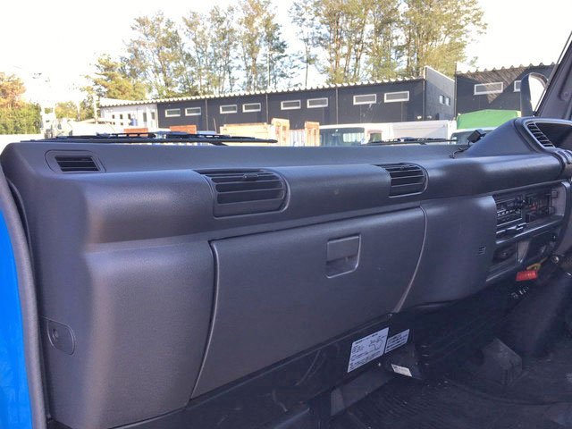 いすゞエルフカーテン車小型（2t・3t）[写真32]