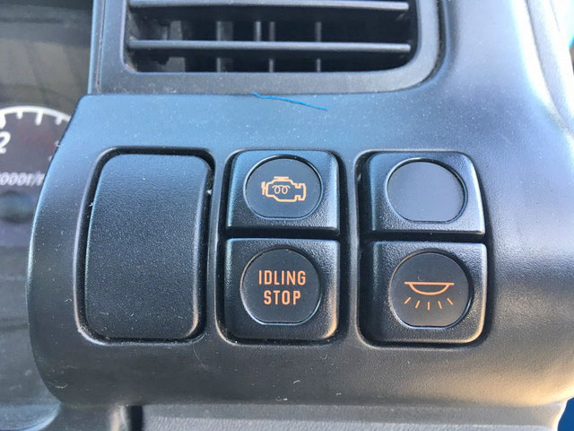 いすゞエルフカーテン車小型（2t・3t）[写真36]