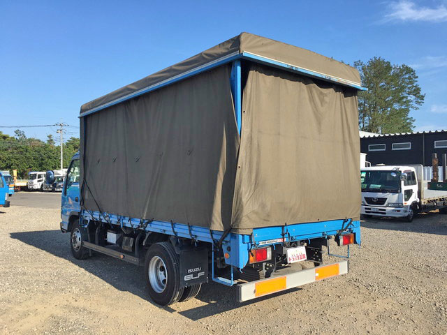 いすゞエルフカーテン車小型（2t・3t）[写真04]