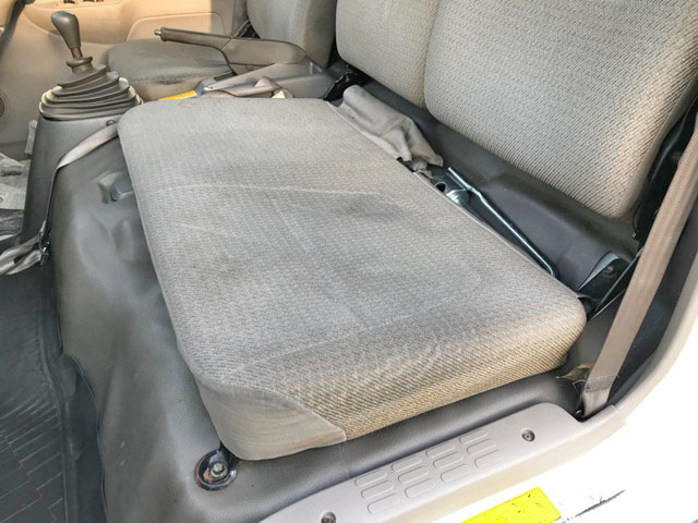 トヨタトヨエースアルミバン小型（2t・3t）[写真32]